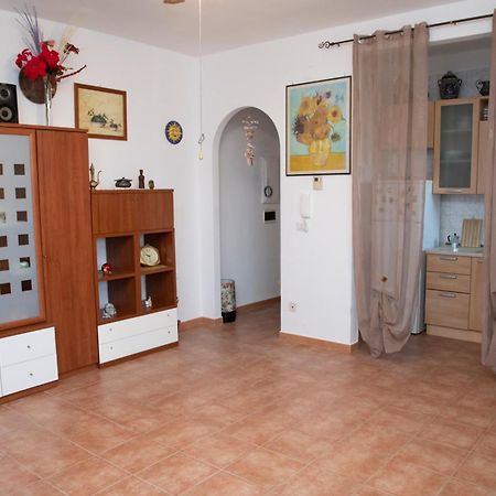 Portami A Sentire Le Onde Del Mare Apartment Bari Luaran gambar